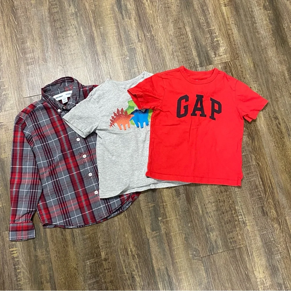 GAP Red Gray and‎ Plaid Button Down Shirt Boys Lot Of 3 Size Small /5